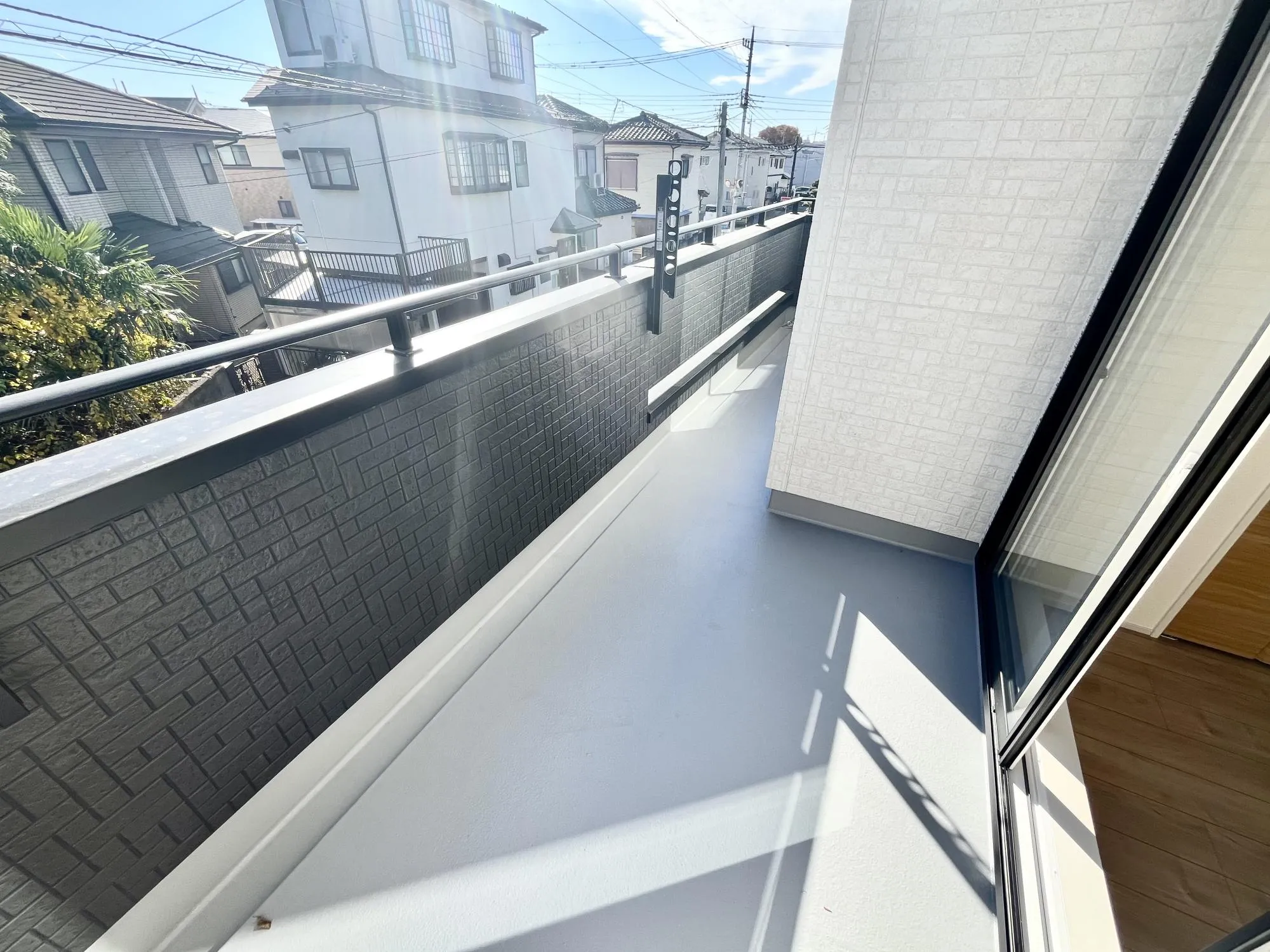 お洗濯ものが多い日も嬉しい広々バルコニー【5号棟】