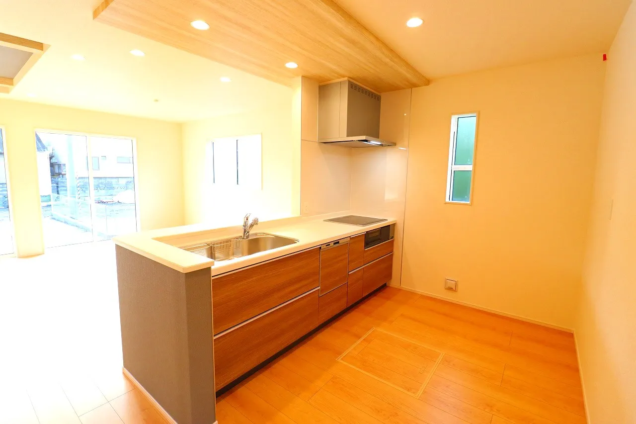 【2号棟キッチン】