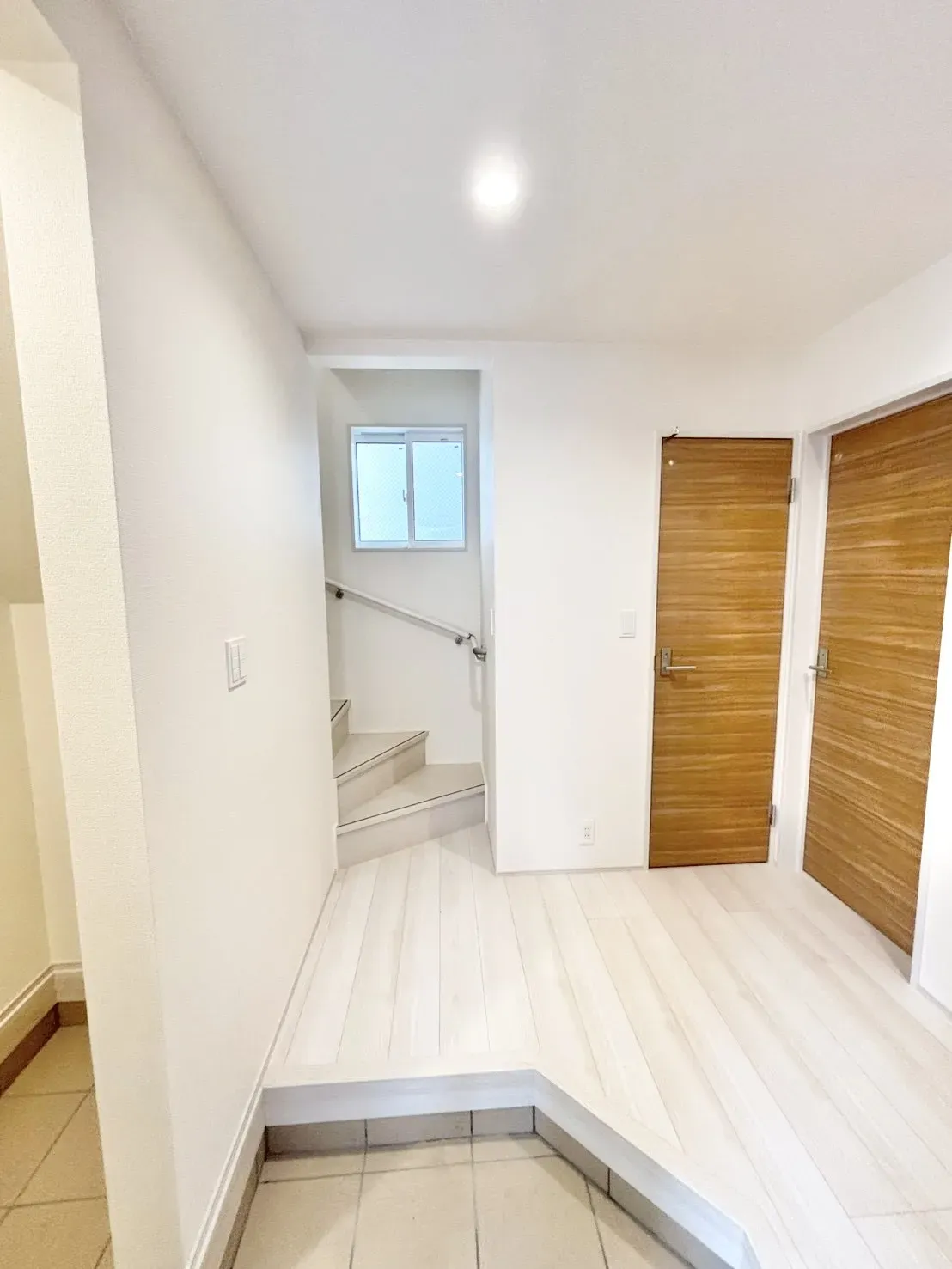 【玄関 | 5号棟】