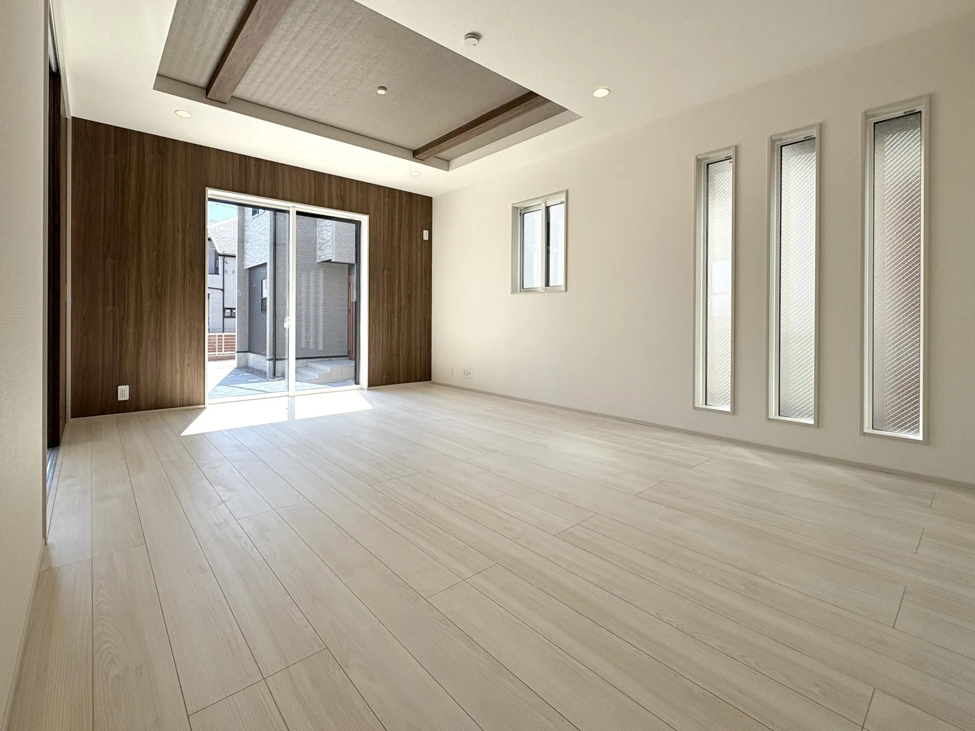 【5号棟/LDK(16.0帖)】