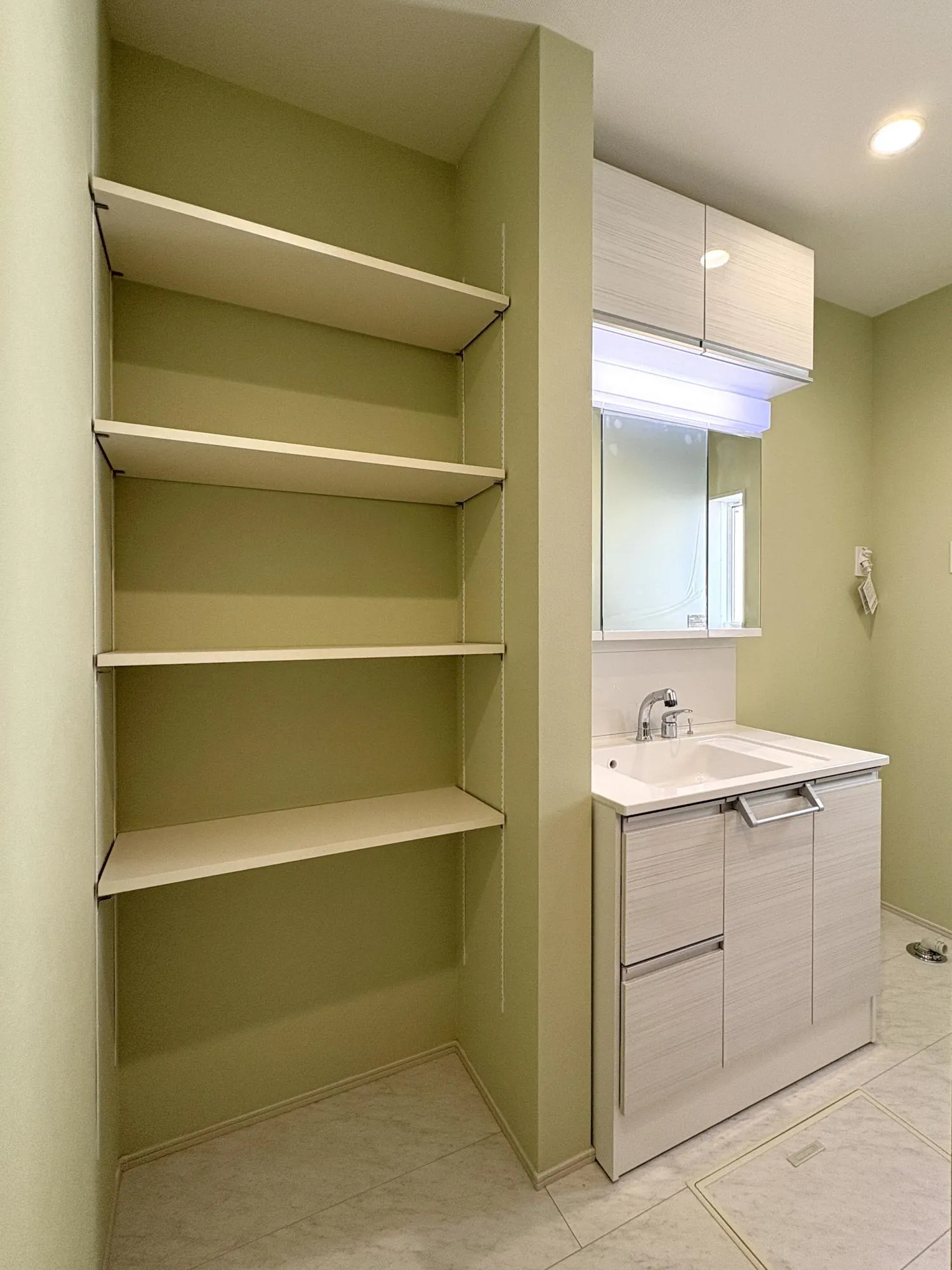 【5号棟/洗面化粧台】