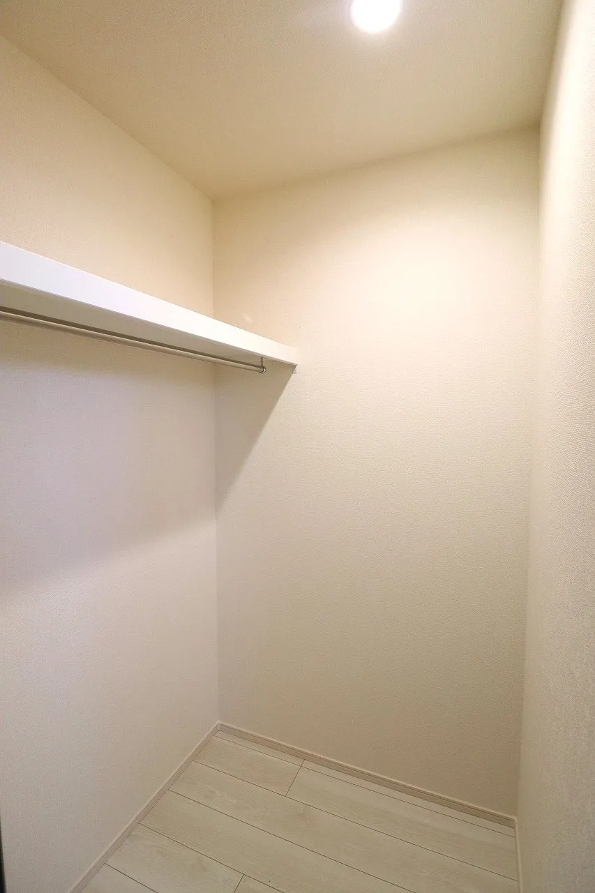 【1号棟ウォークインクローゼット】