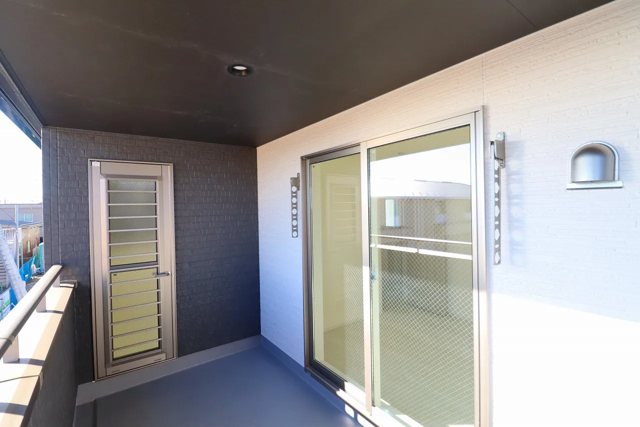 【4号棟インナーバルコニー】