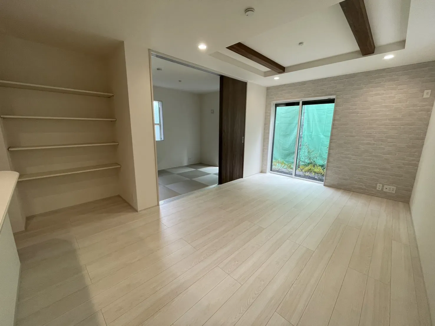 3号棟LDK16帖和室4.37帖(2025年11月撮影)