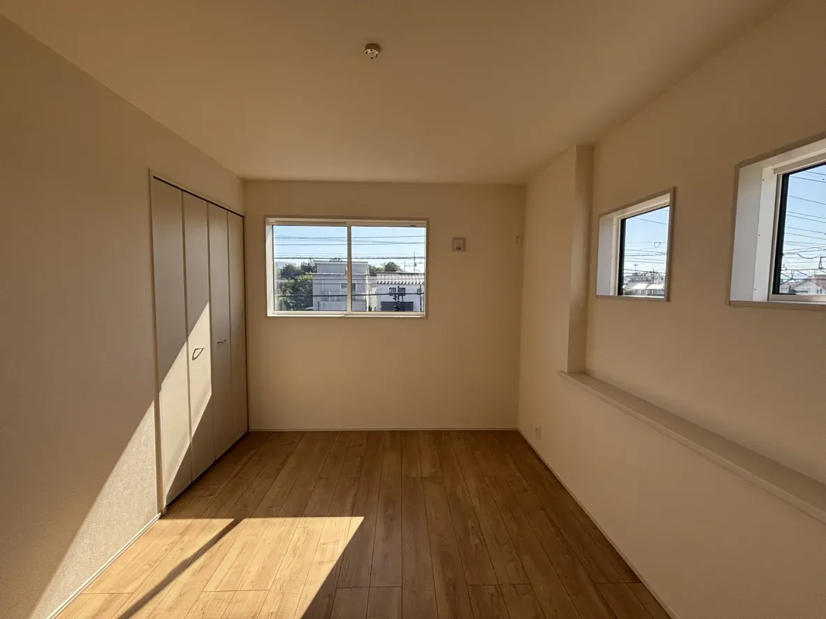 1号棟洋室6.21帖(2025年10月撮影)