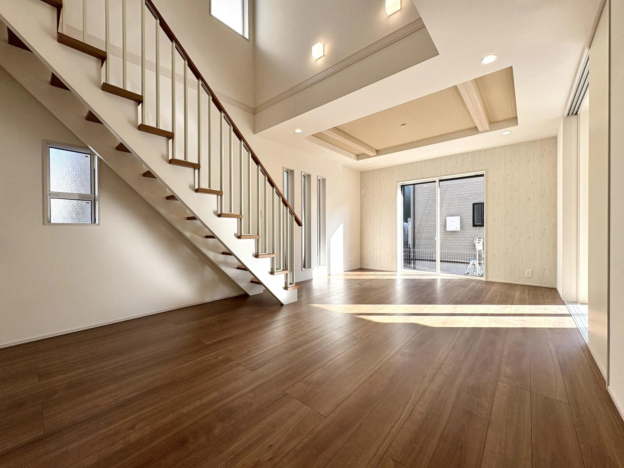 【11号棟/LDK(18.0帖)】