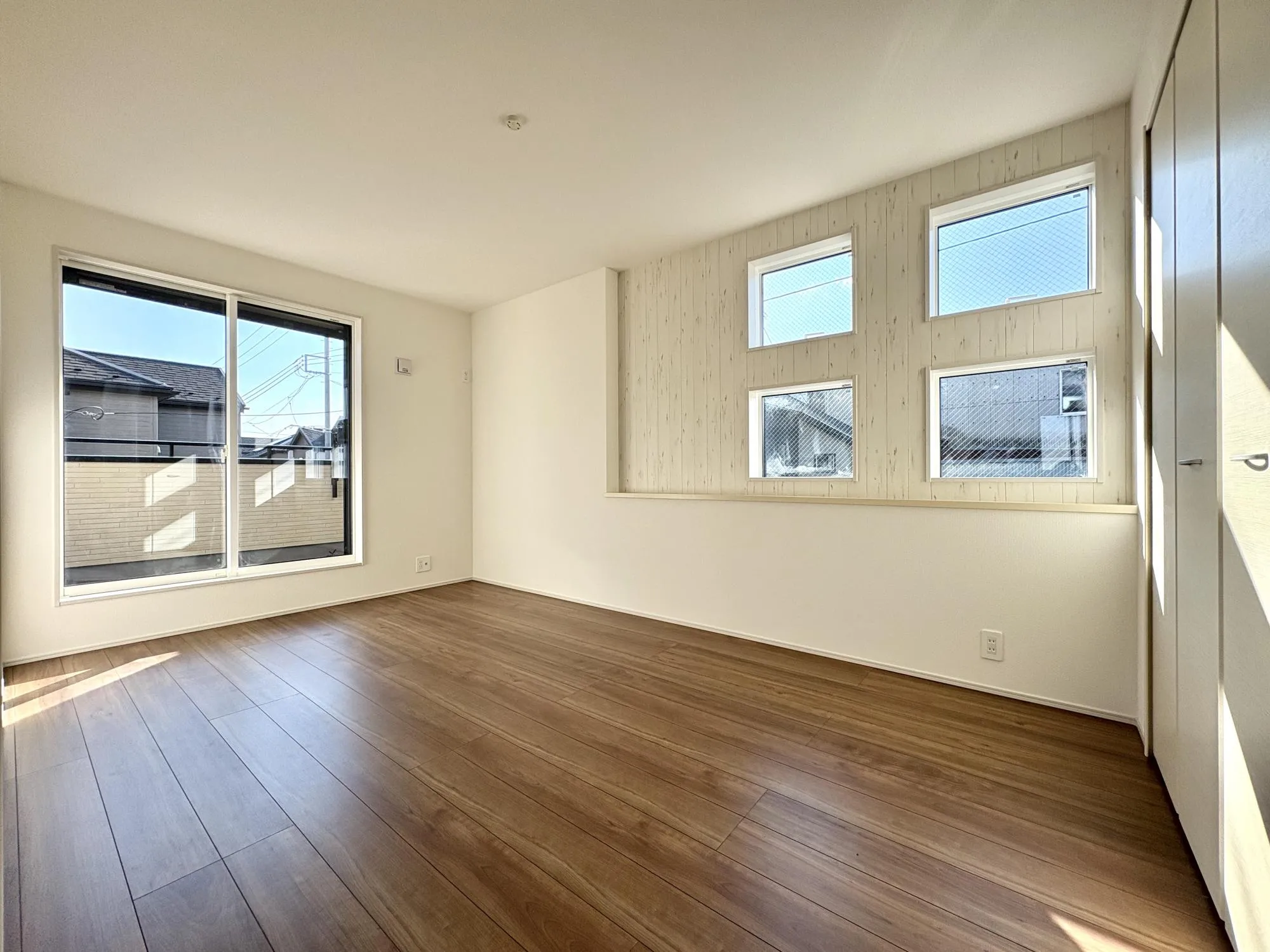 【11号棟/洋室(7.33帖)】