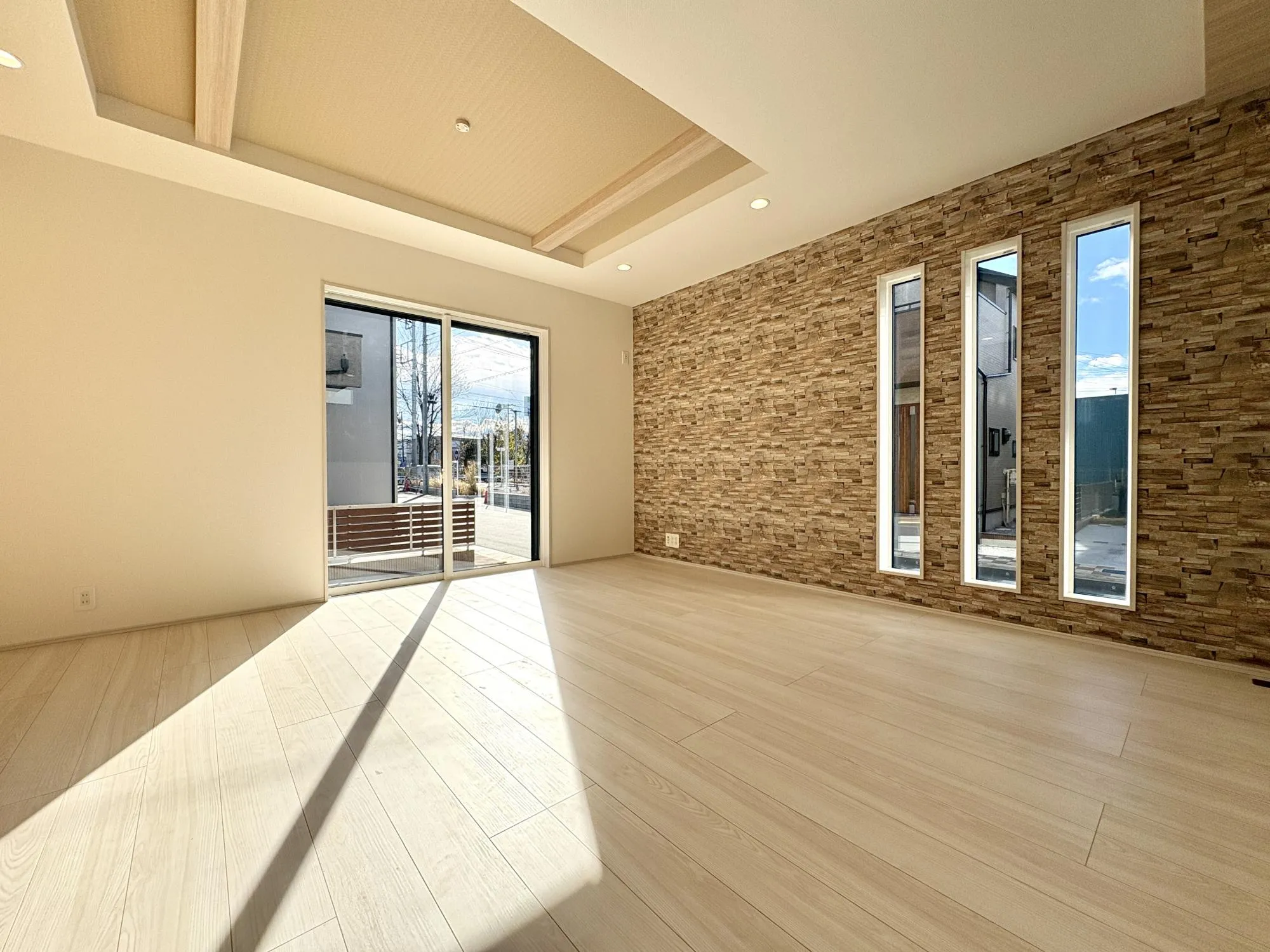 【16号棟/LDK(18.0帖)】