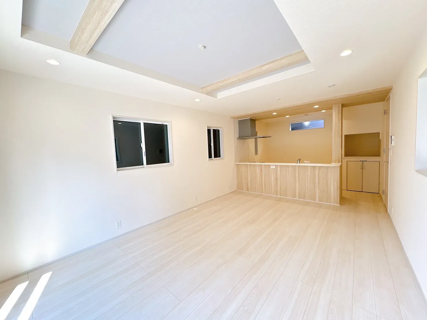 【リビング】日当たり良好なリビングです♪