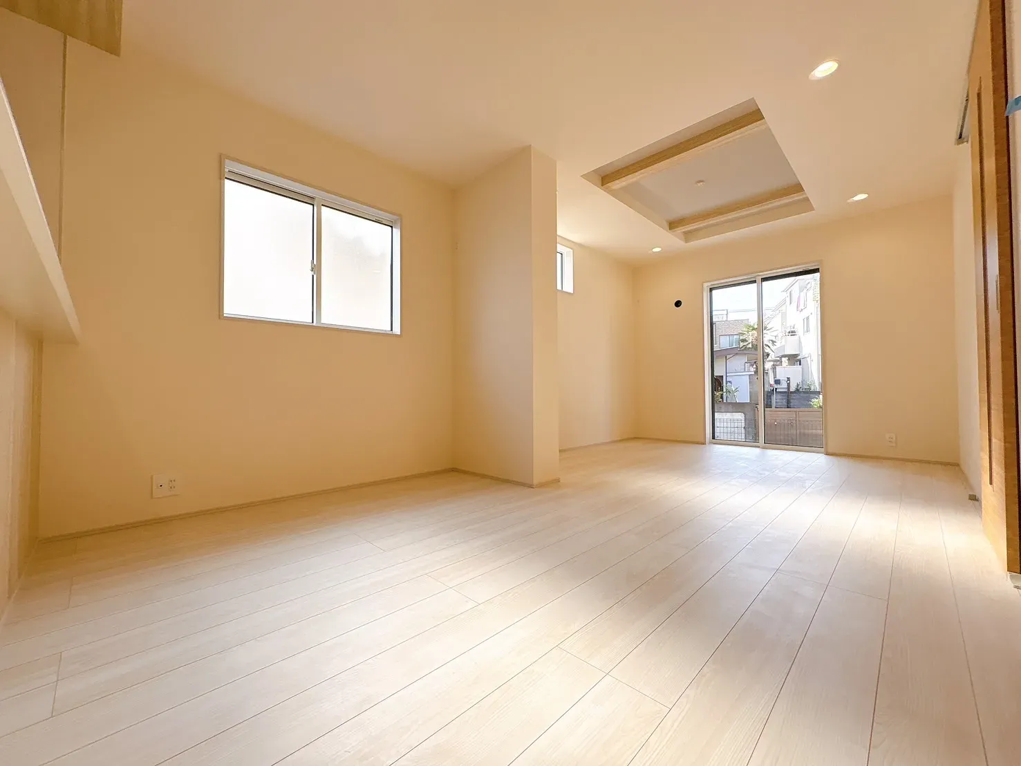 【リビング】日当たり良好なリビングです♪