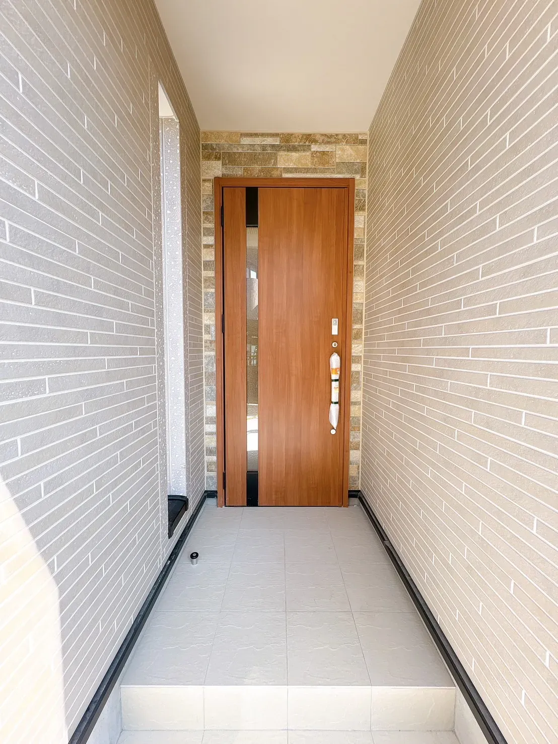 【玄関設備】らくらく施解錠のスマートキーです♪