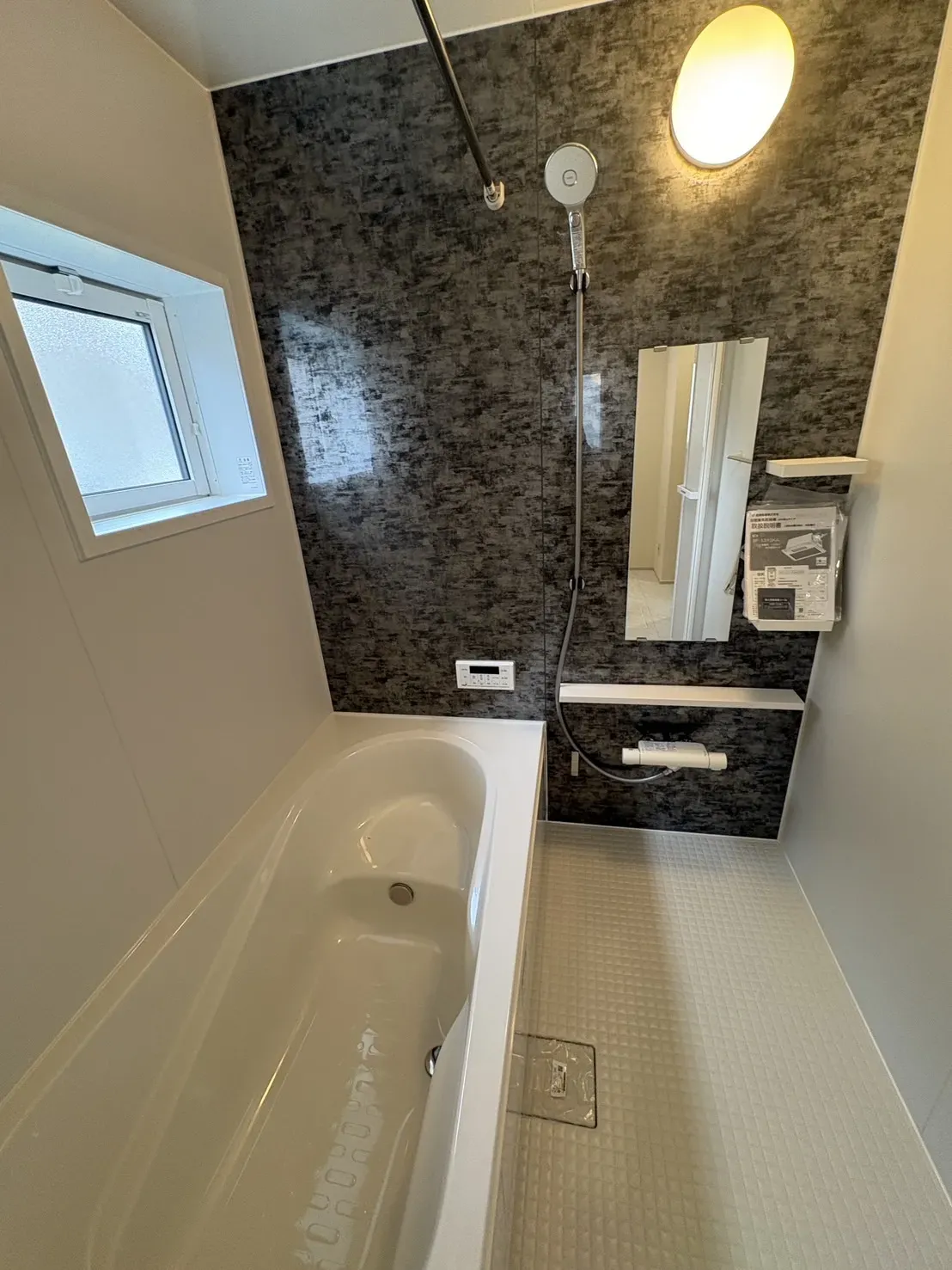 【浴室】乾燥・冷暖房付きです