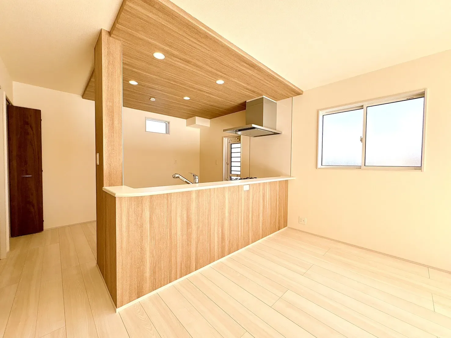 【ポップアップ天井】ポップアップ天井で明るくおしゃれを演出♪