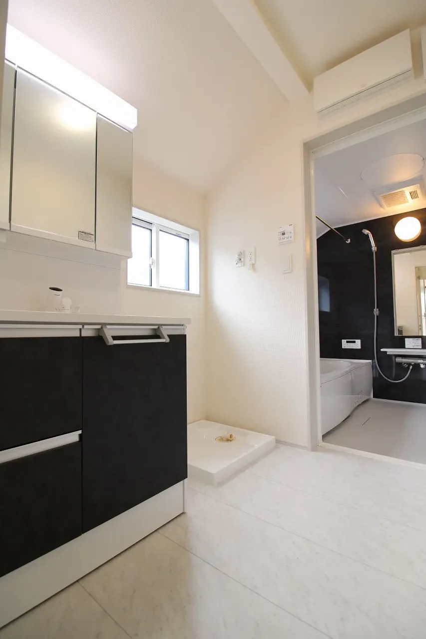 1号棟 洗面室(2025年11月撮影)