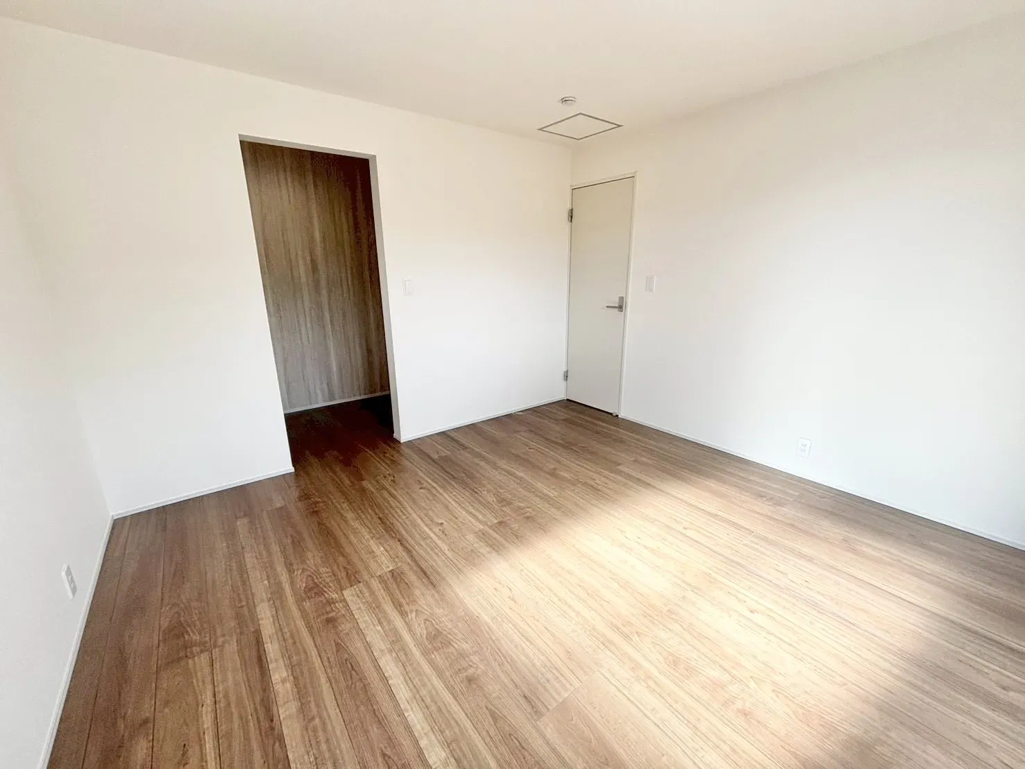 【洋室8.0帖 | 2号棟】