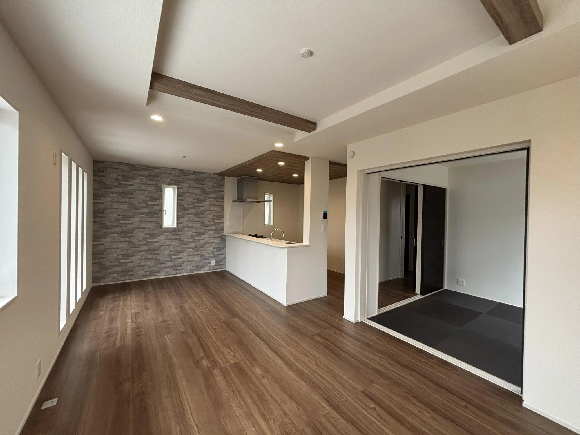 1号棟　LDK16.25帖