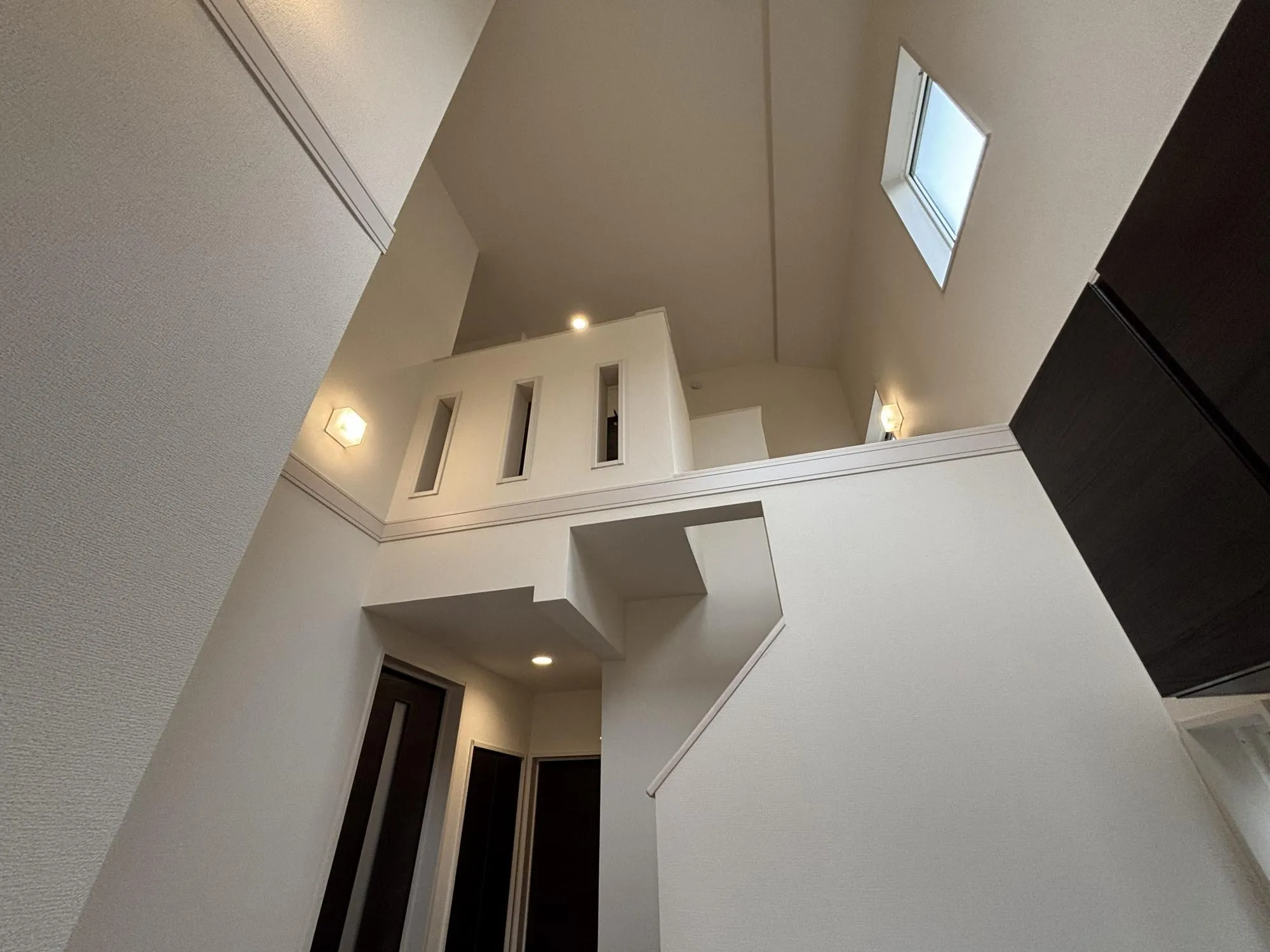 1号棟　玄関吹抜