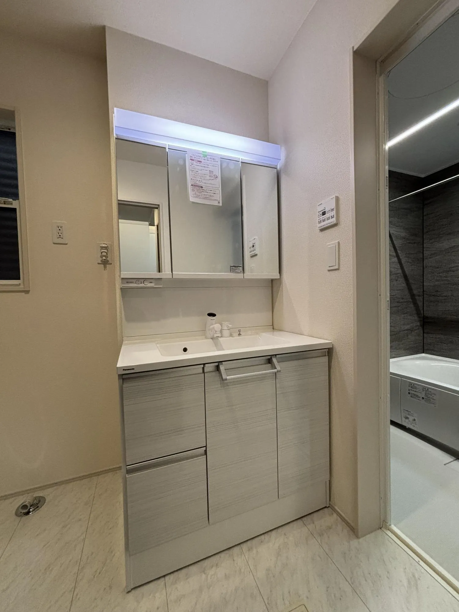 1号棟　洗面化粧台