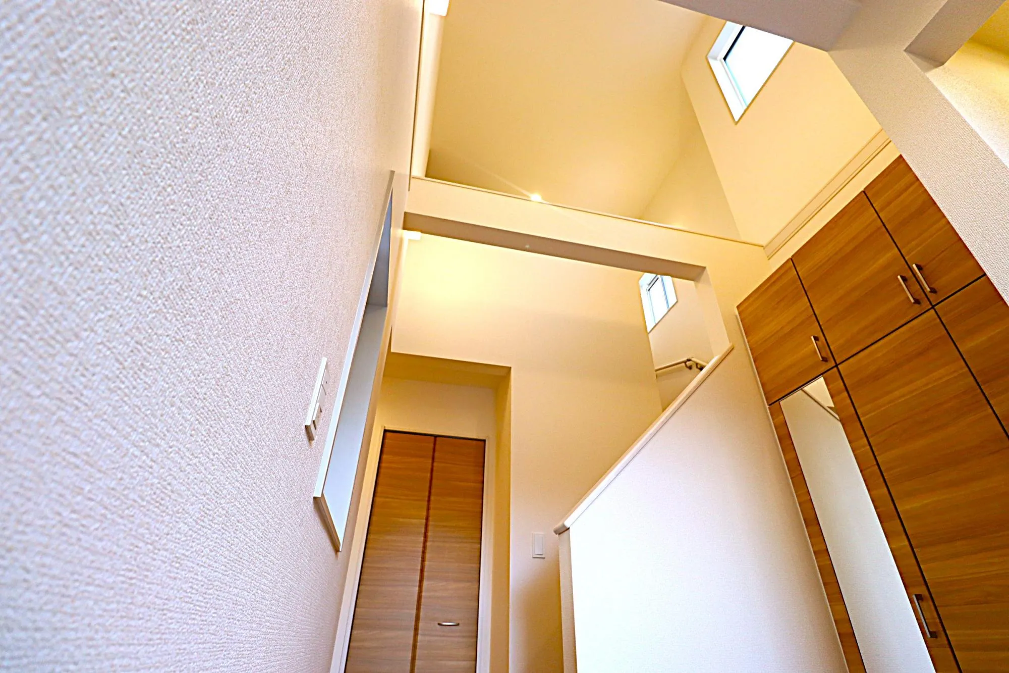 2号棟
玄関の吹抜