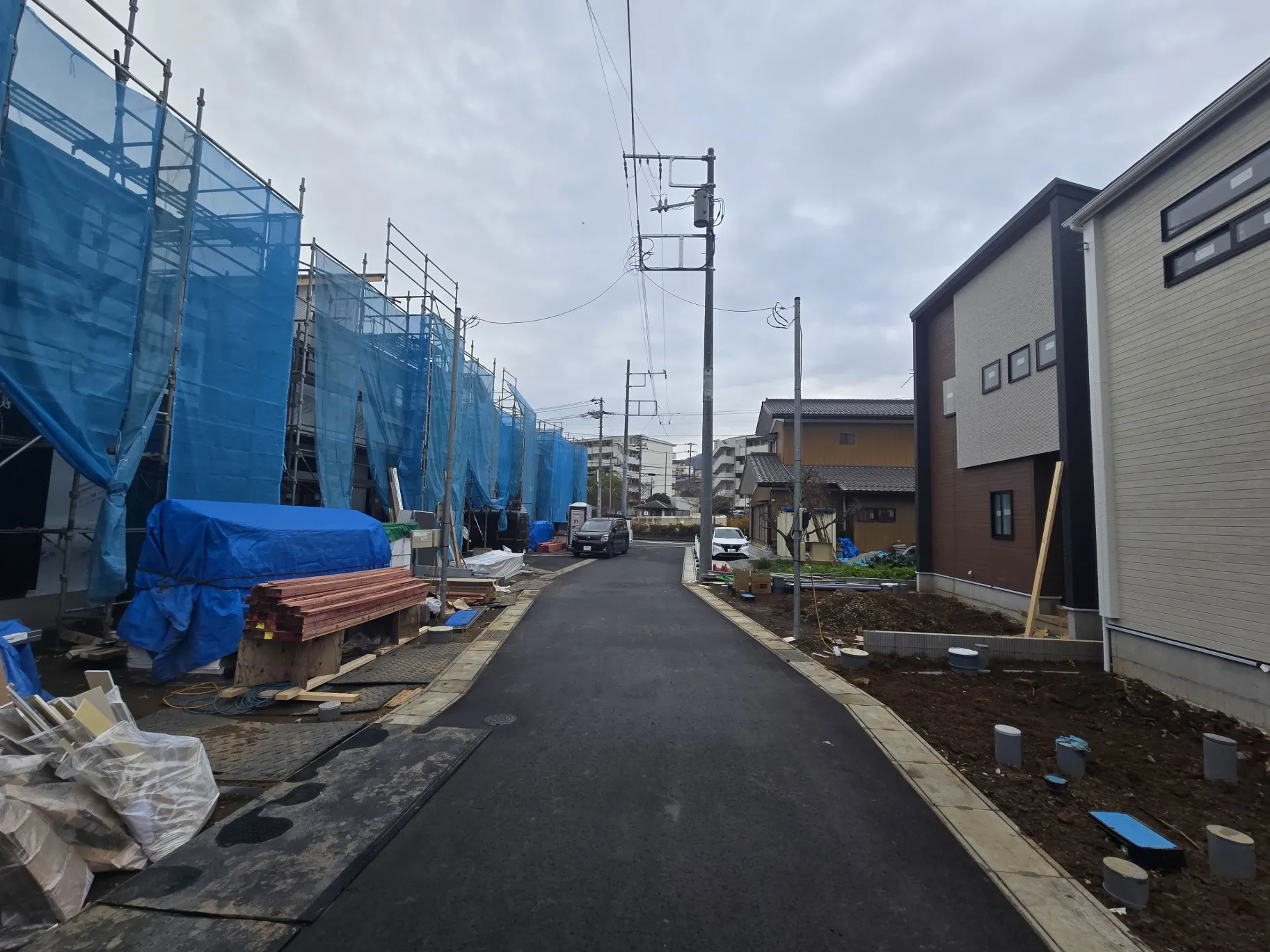 前面道路写真 R7.12.20