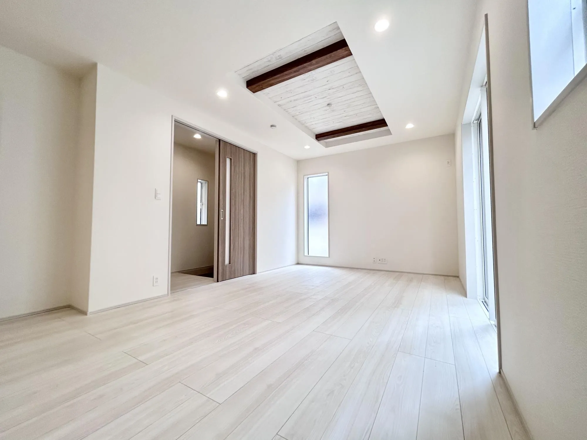 【2号棟リビング②】