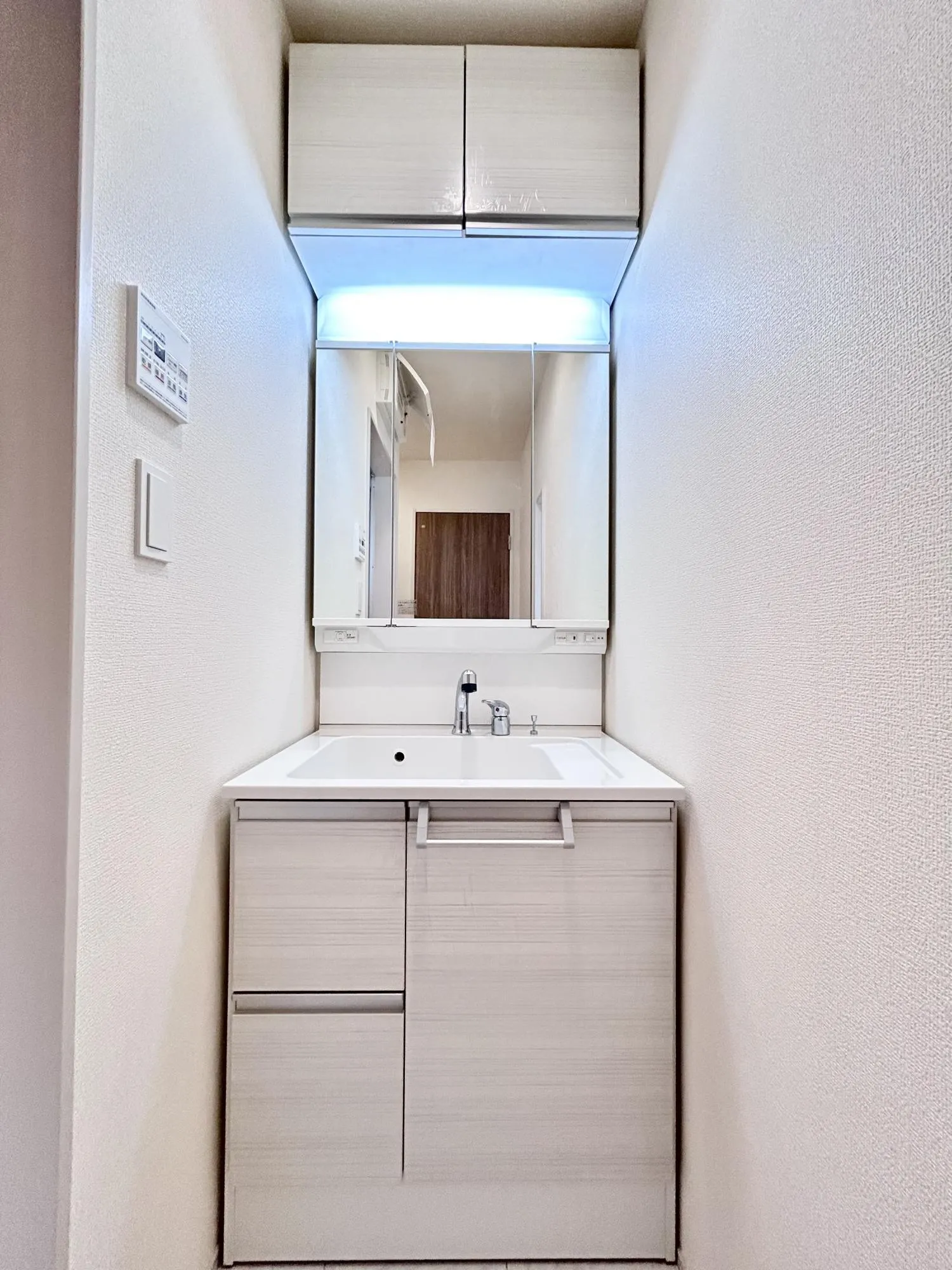 【2号棟洗面化粧台】