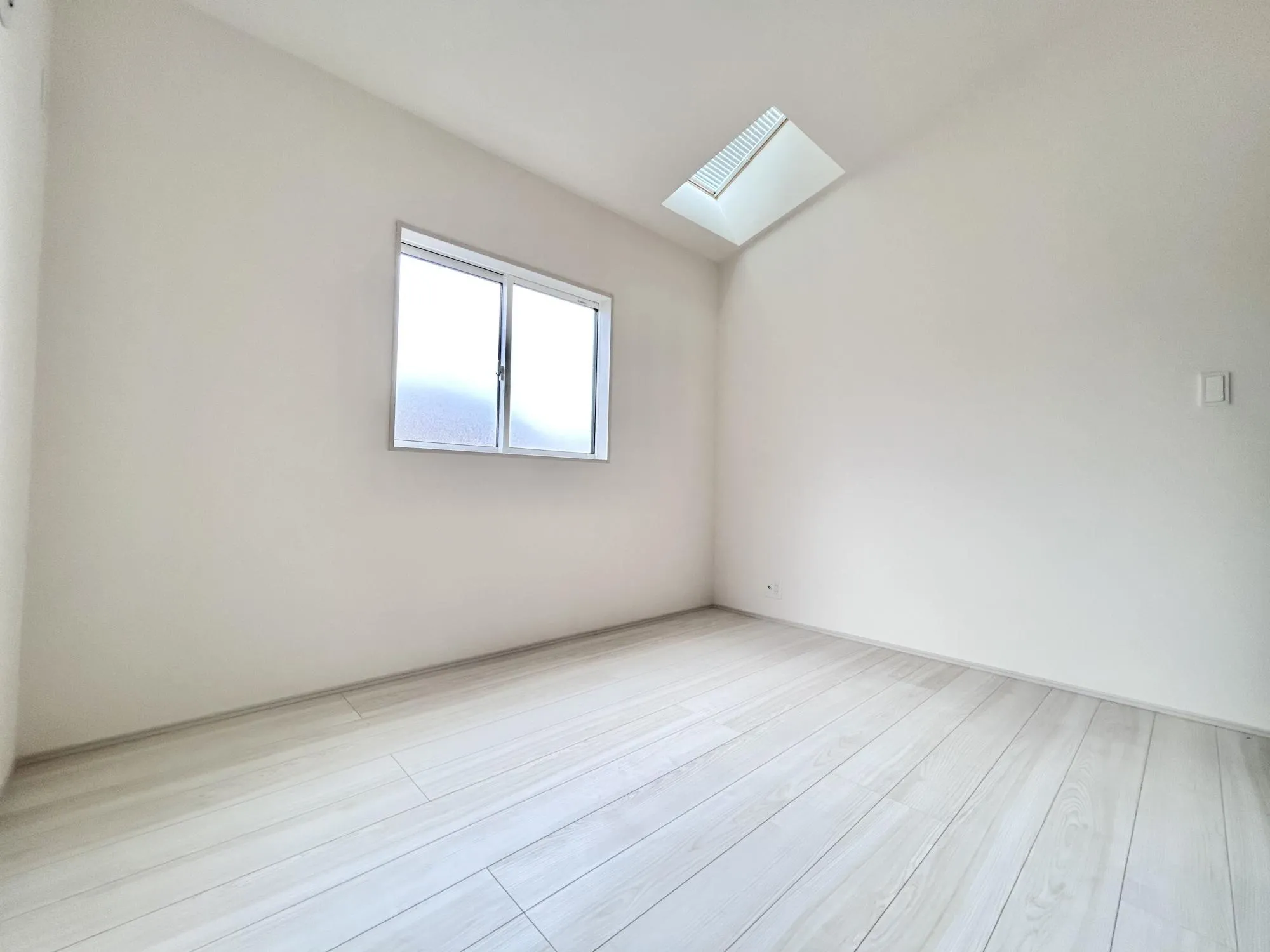 【2号棟洋室②】