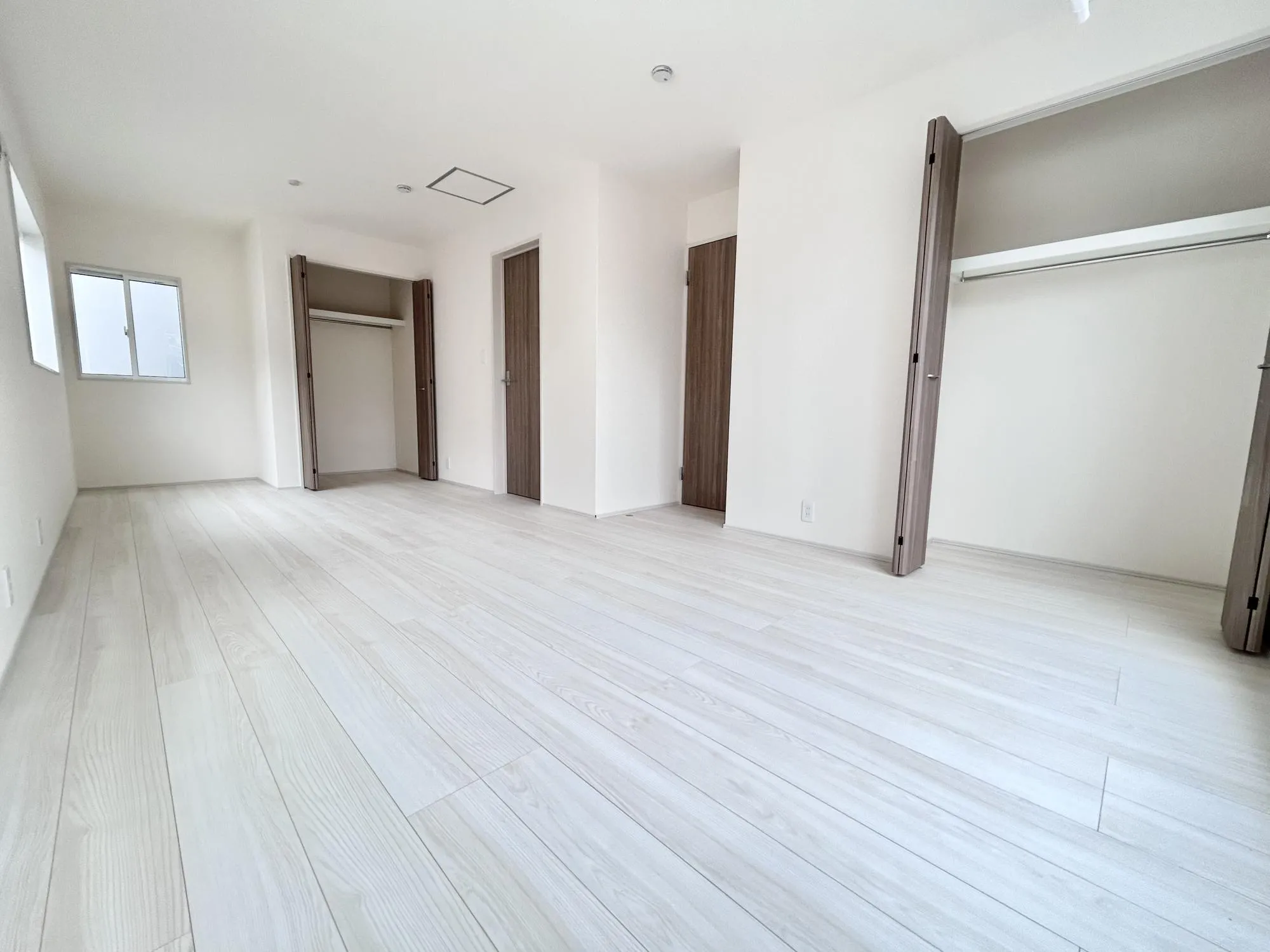 【2号棟洋室③】5.25帖、6.12帖