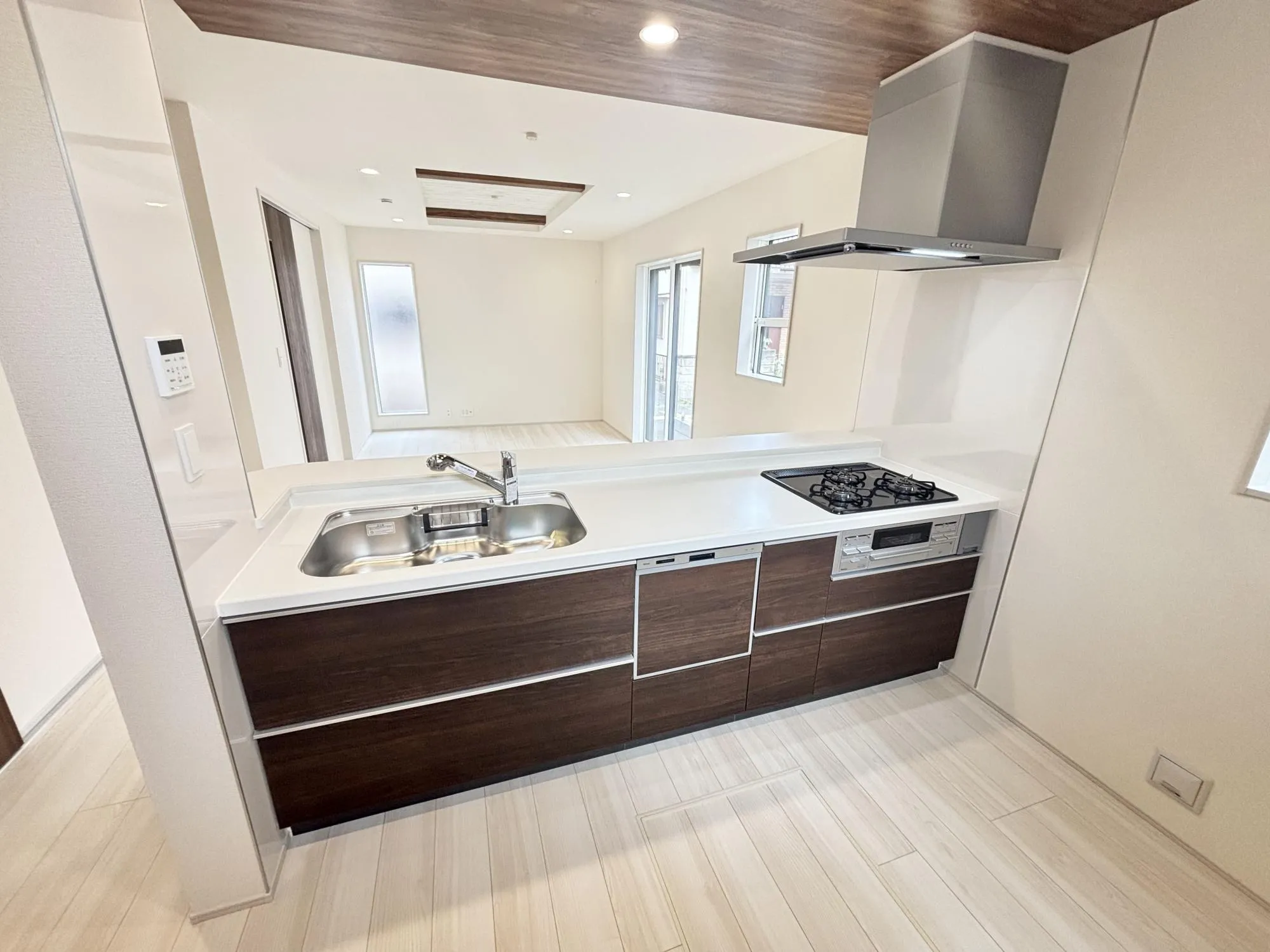 【4号棟キッチン】