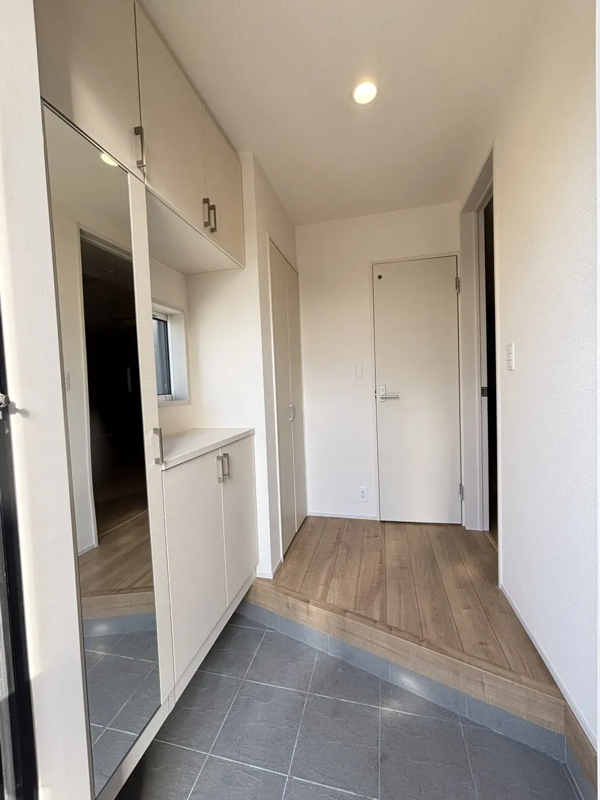 2号棟玄関(2026年1月撮影)