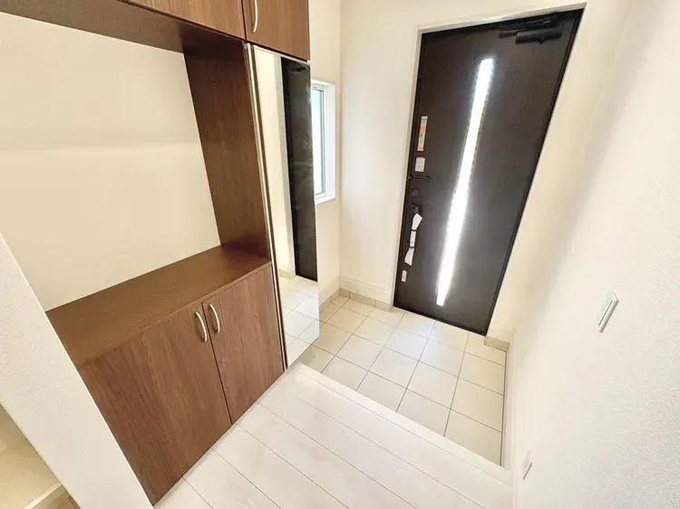 ☆2号棟　玄関☆