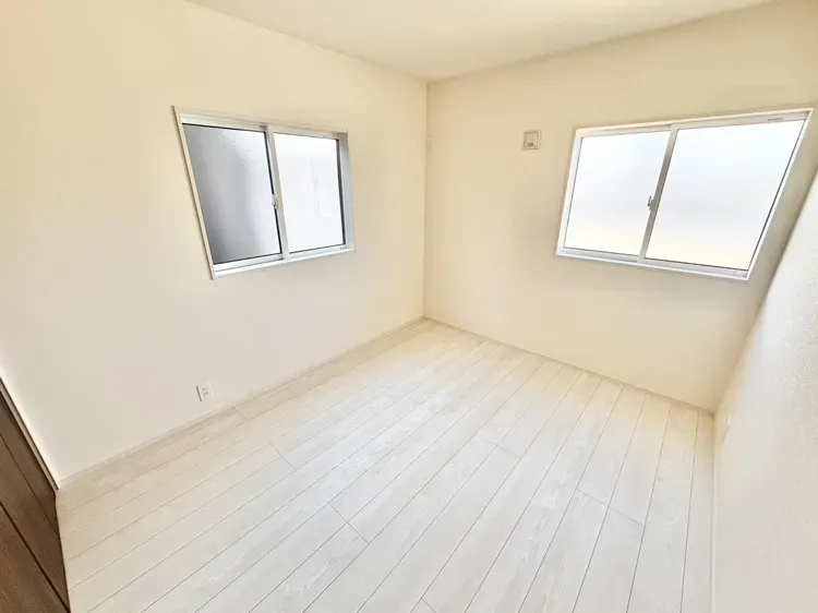 ☆2号棟　洋室5.75畳☆