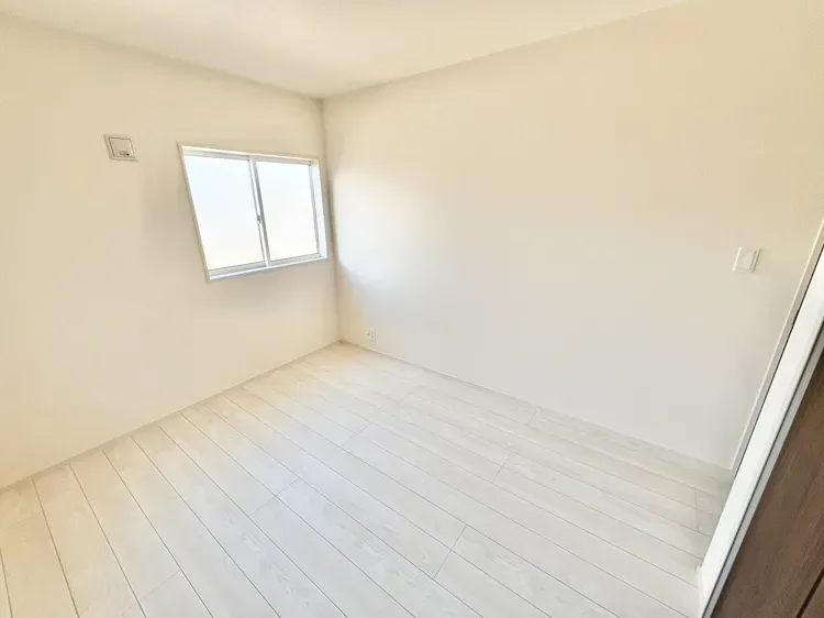 ☆2号棟　洋室5.75畳☆