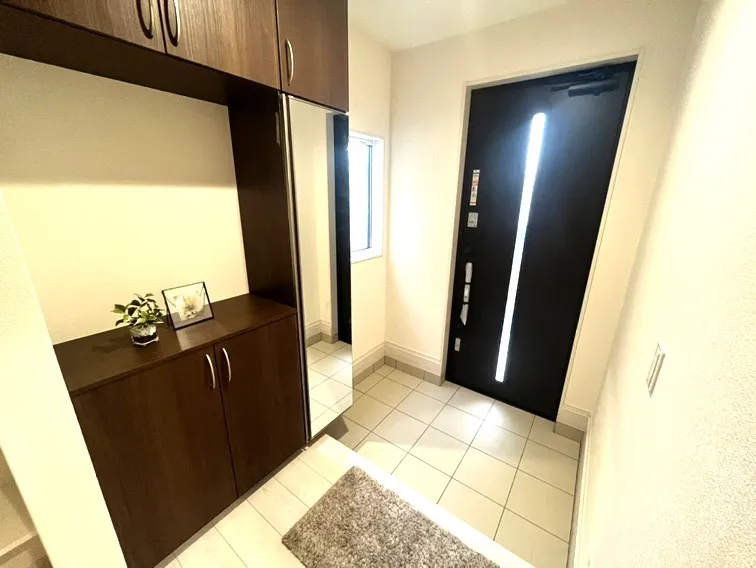 ☆2号棟　玄関☆