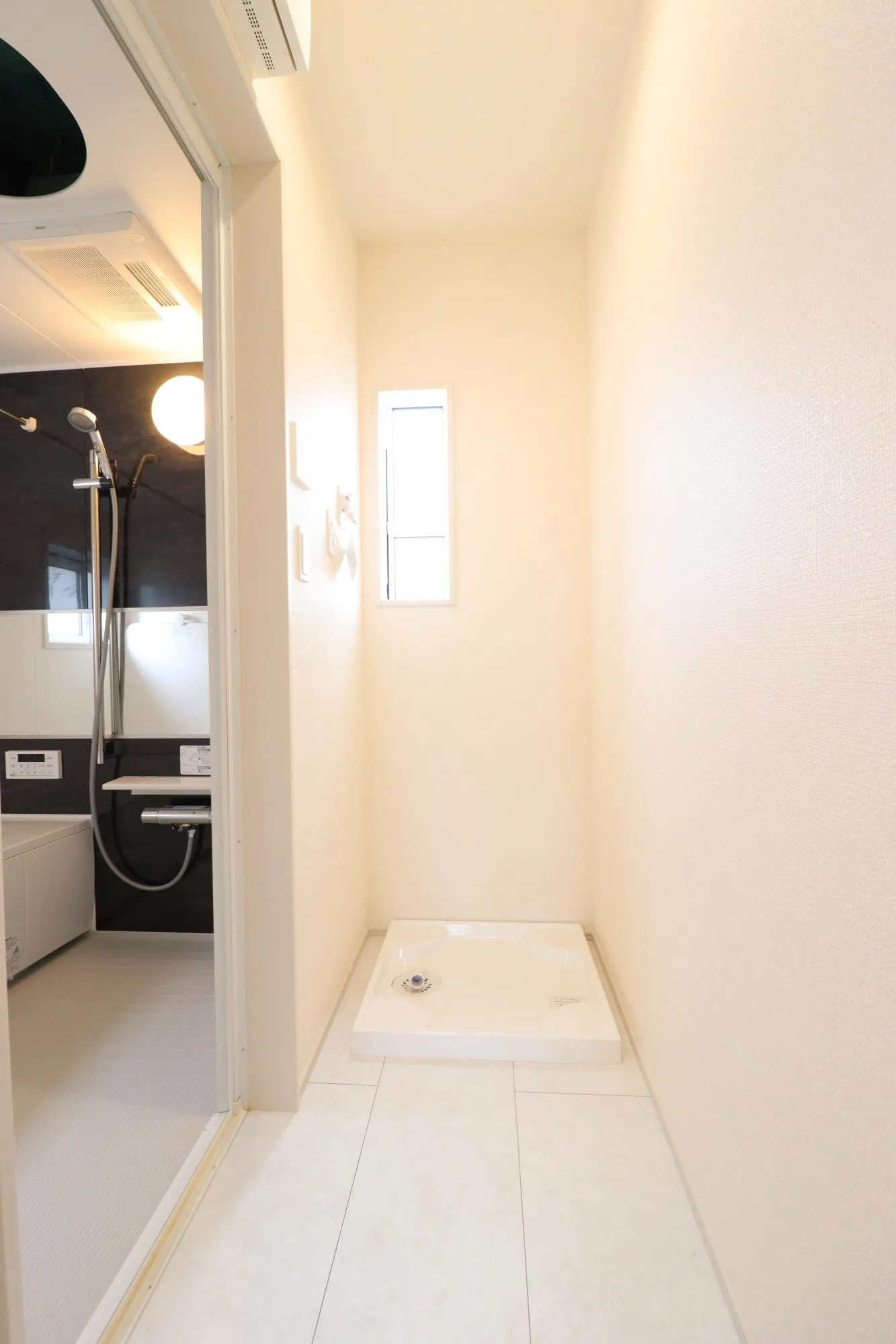 【2号棟】洗濯機置場