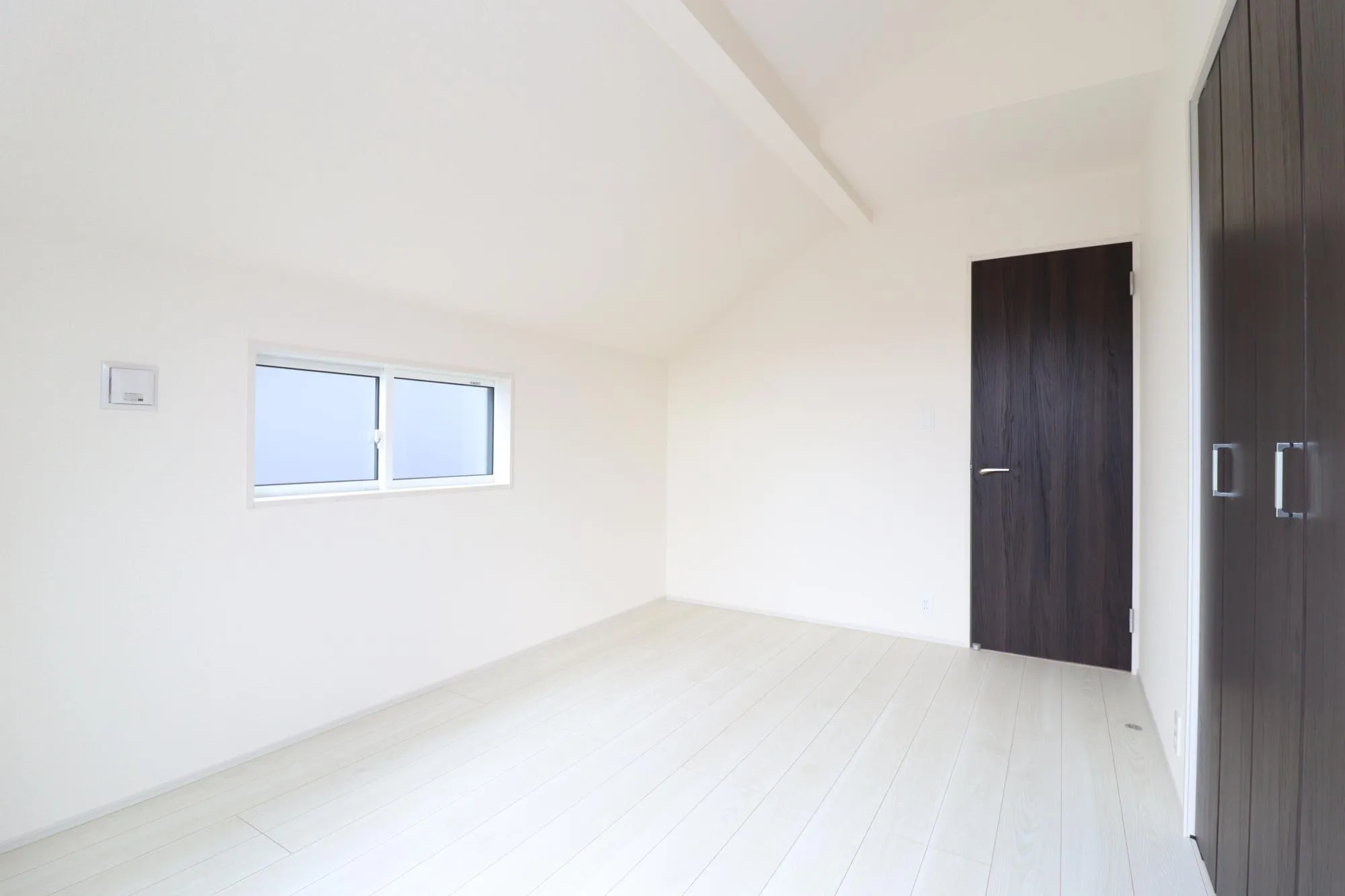 【2号棟】6.6帖主寝室