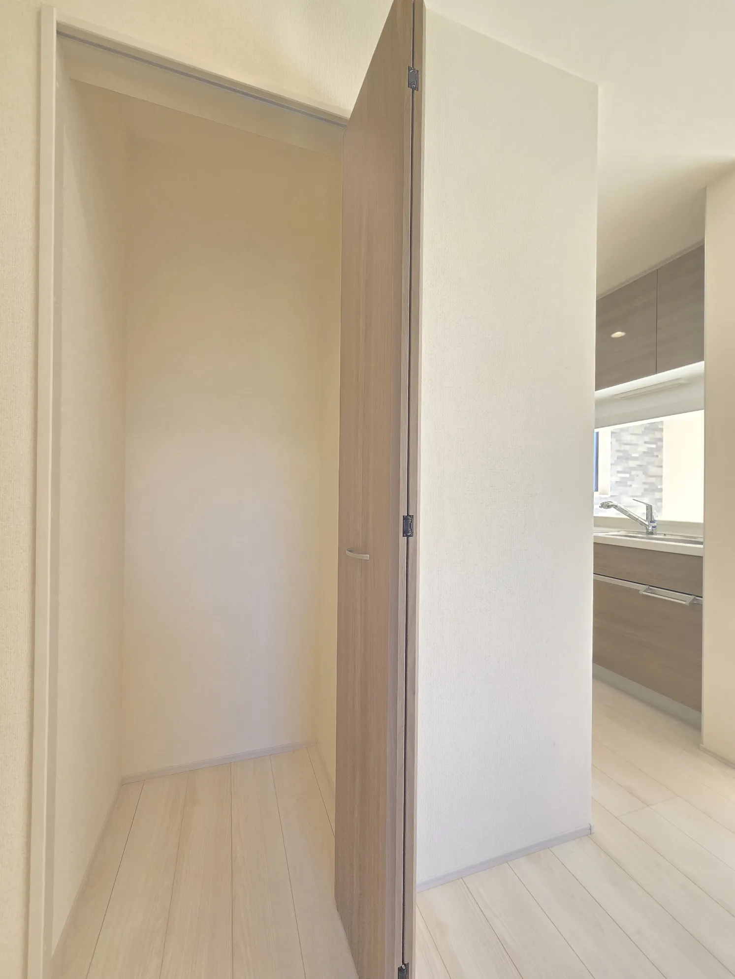 1号棟　1階収納　R7.11.22