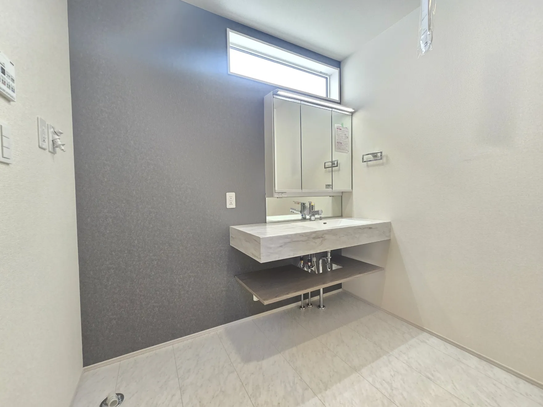 1号棟　洗面所　R7.11.22