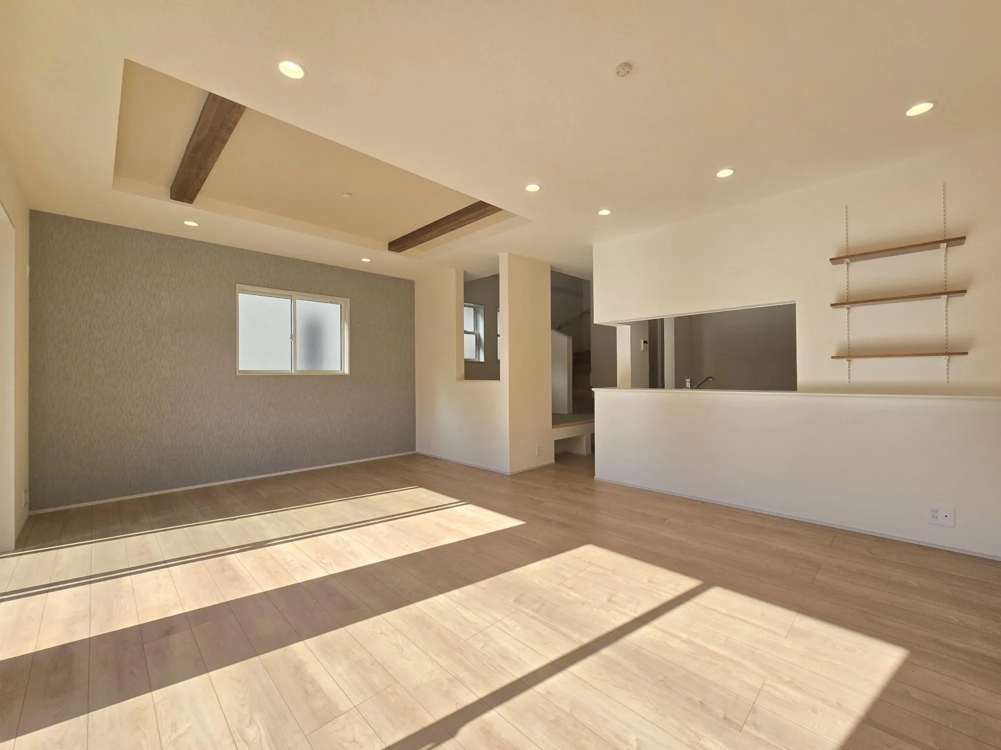 2号棟　リビング　R7.11.22