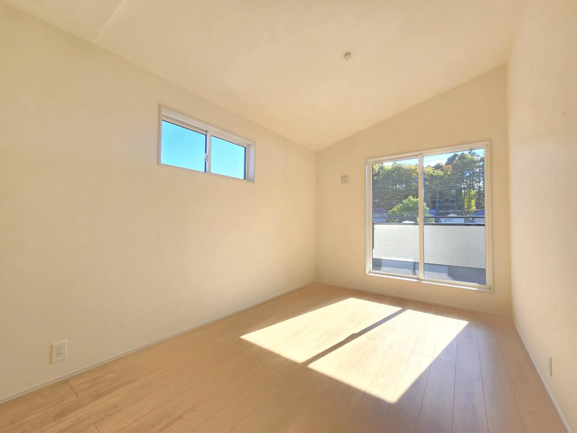 2号棟　洋室　R7.11.22