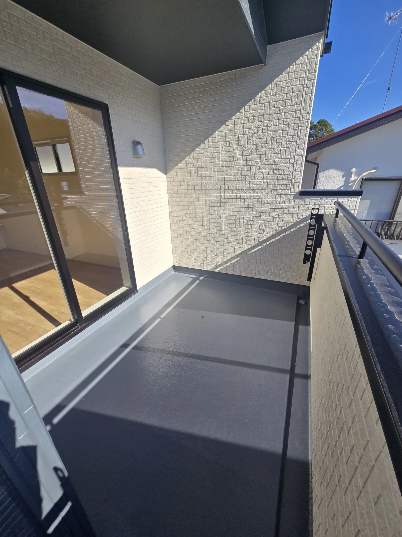 2号棟　バルコニー　R7.11.22