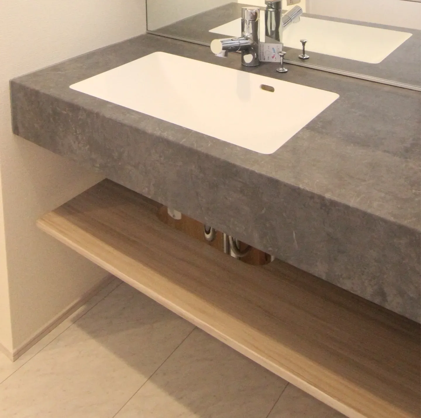 【イメージ写真】2号棟洗面所・スマートサニタリーU