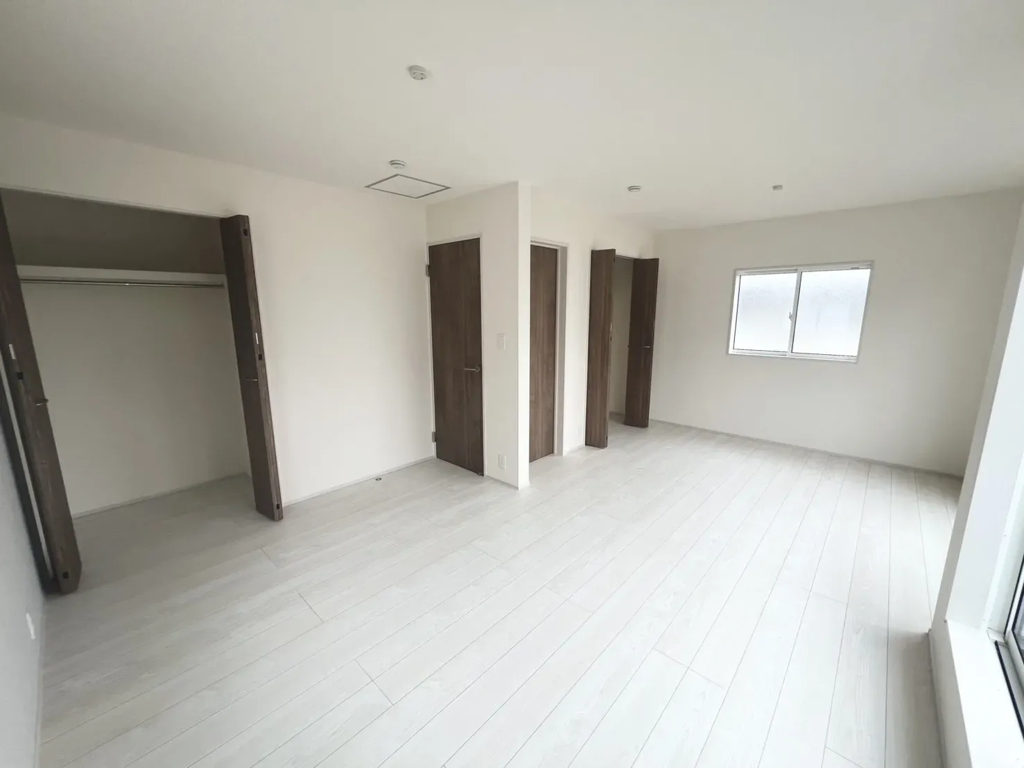 【2号棟】6.0帖×5.25帖洋室