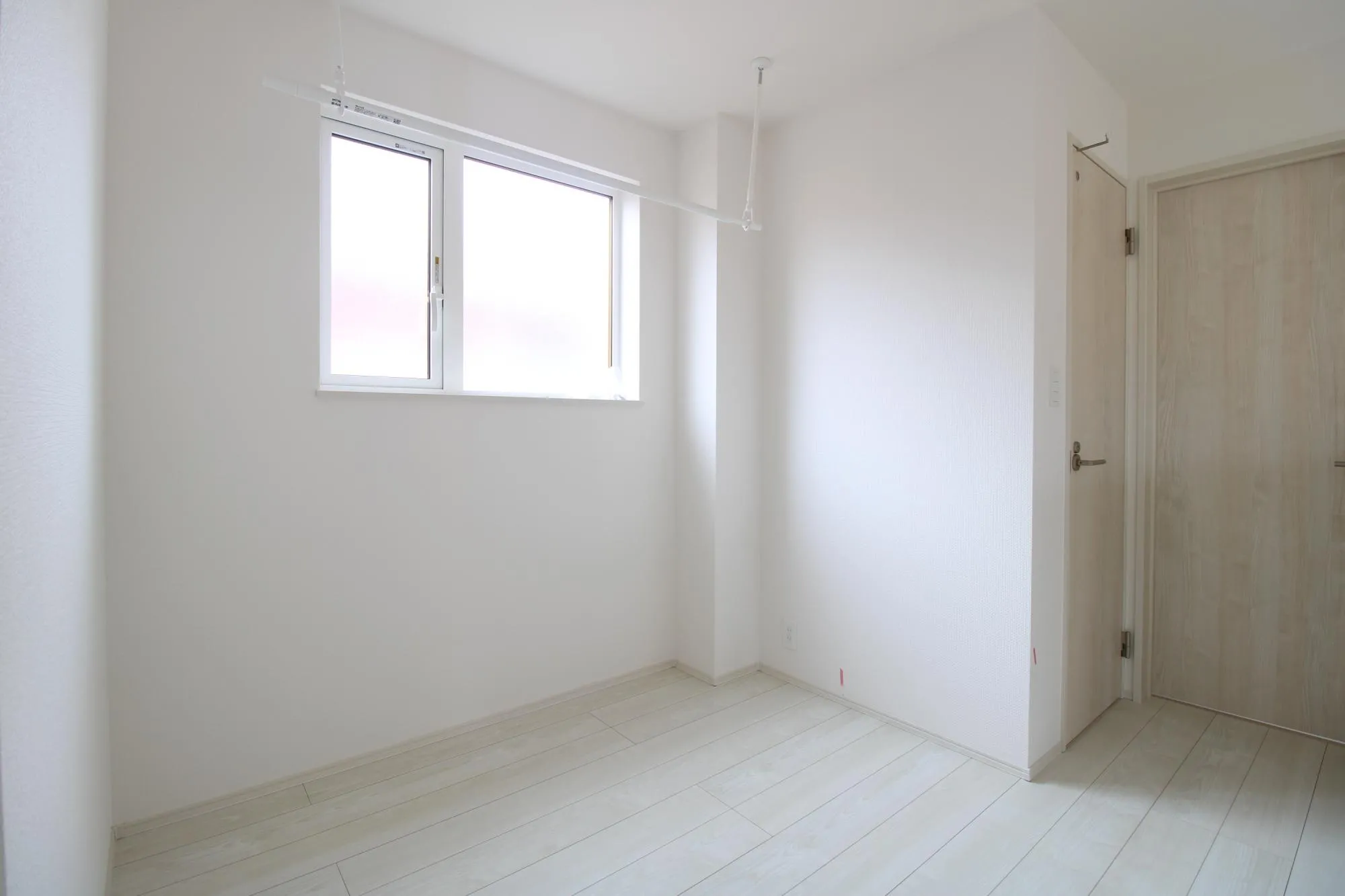 2階フリースペース(洗濯物干し竿付)