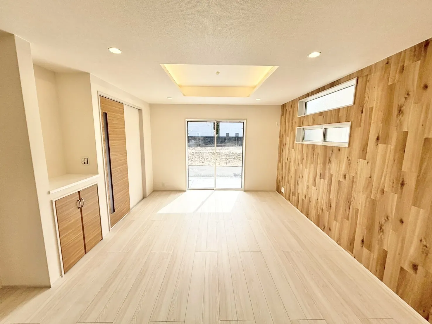 【リビング17帖 | 2号棟】