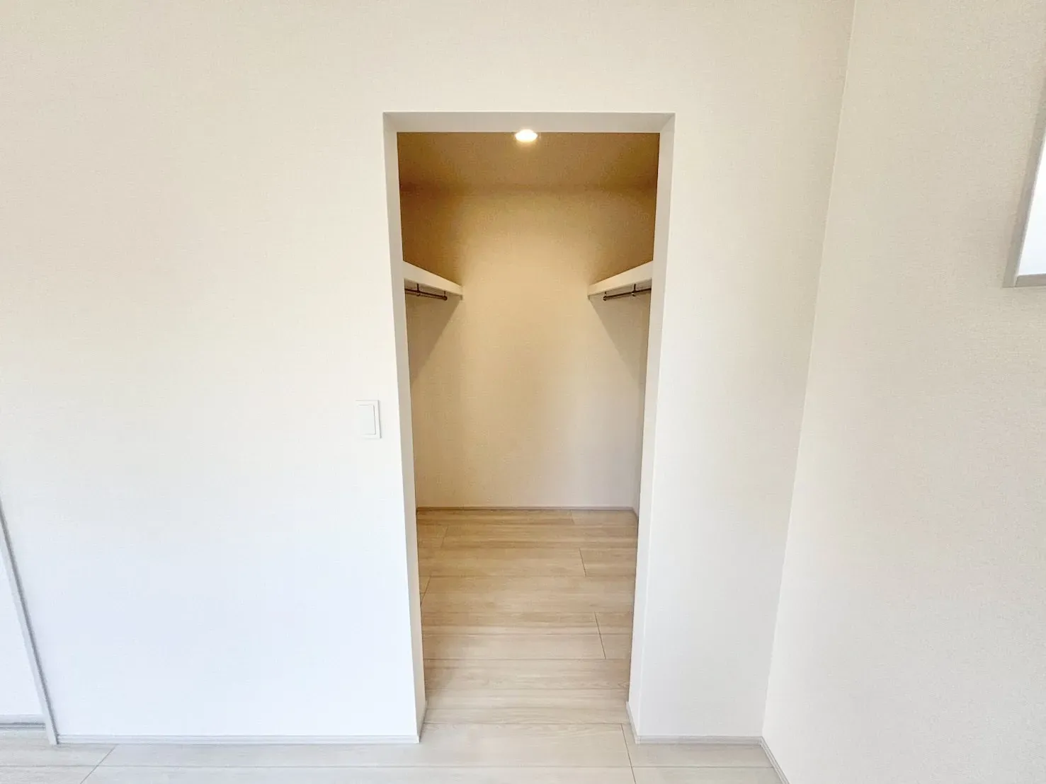 【WIC(洋室9.96帖) | 2号棟】