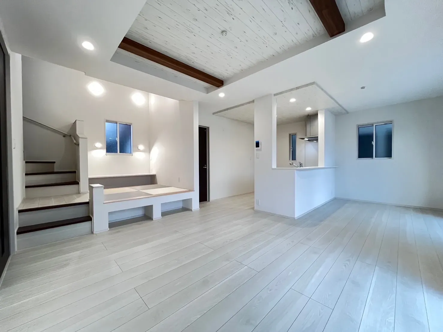 リビング(①号棟)