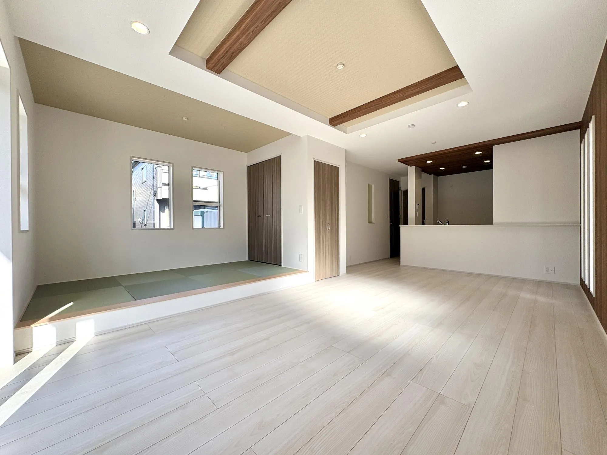 【7号棟/タタミコーナー含むLDK(20.12帖)】