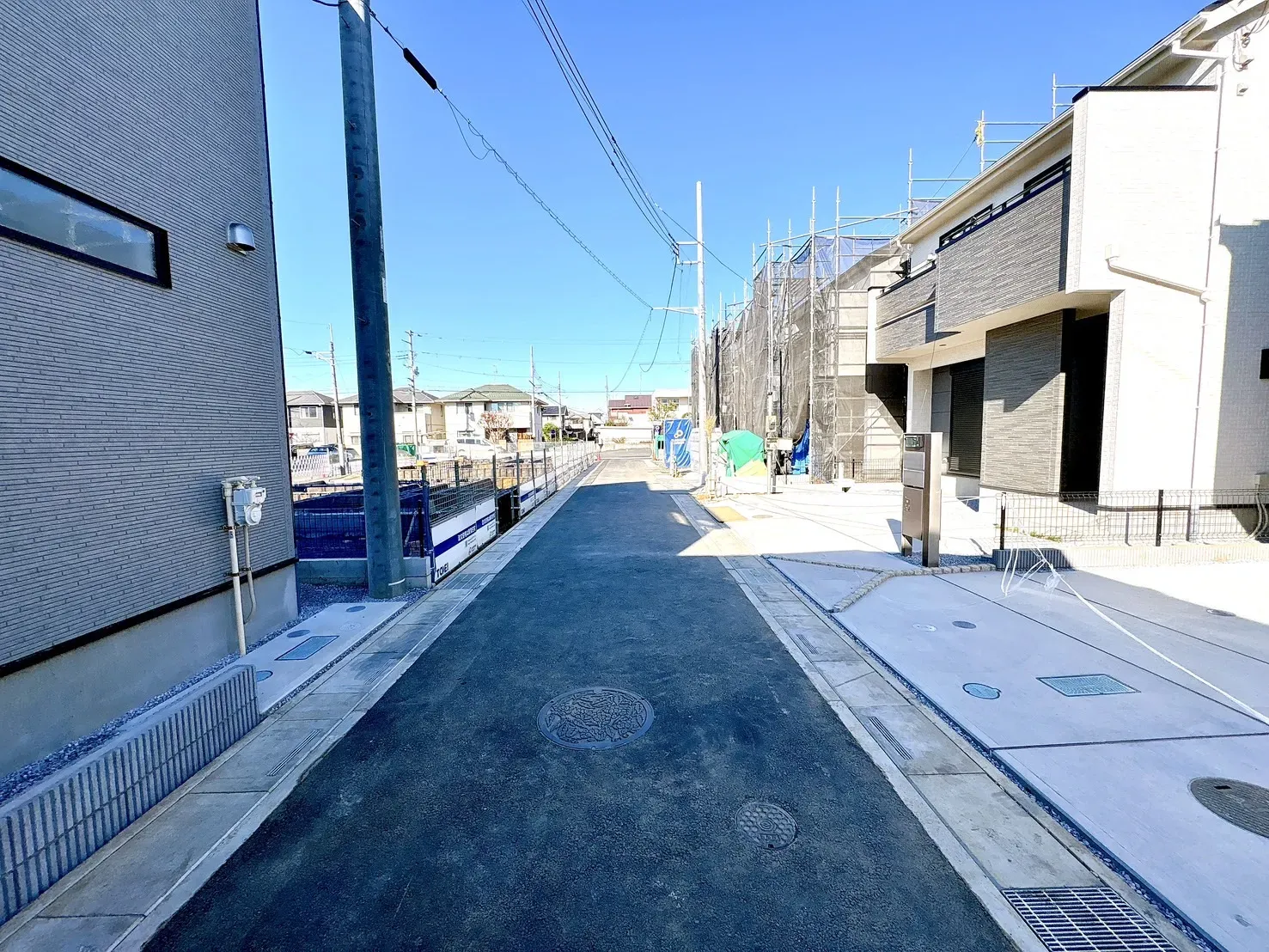 【販売現地】太陽光パネル標準装備♪