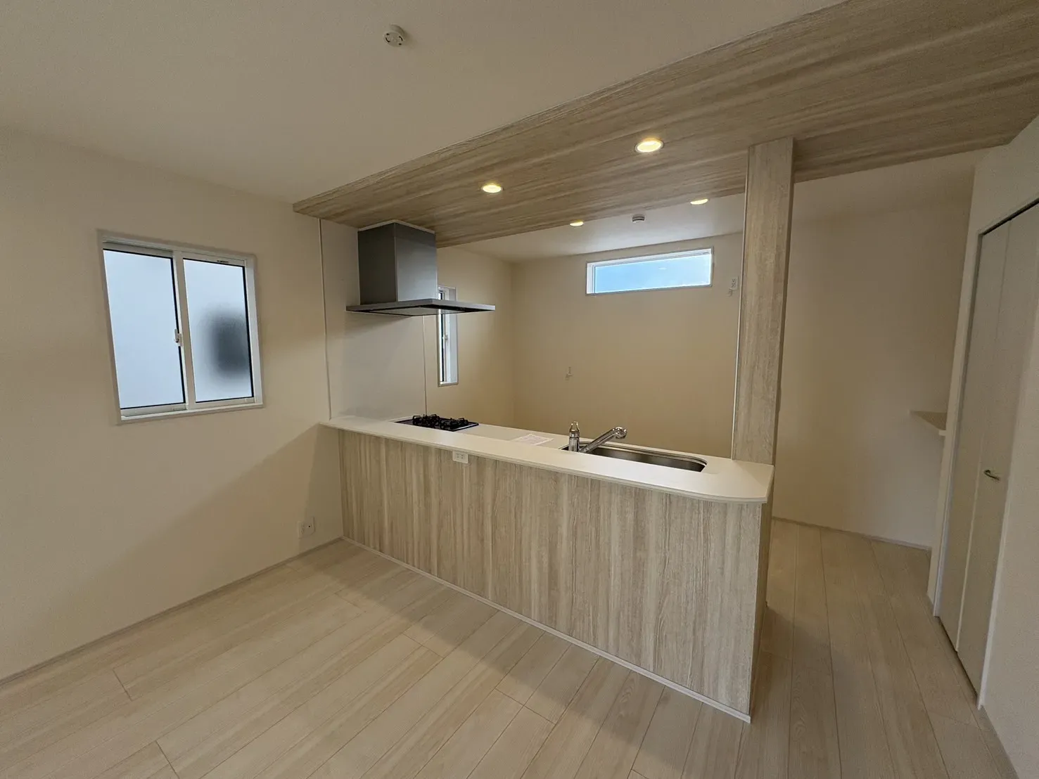 【ポップアップ天井】ポップアップ天井で明るくおしゃれを演出♪